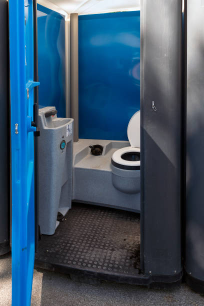 Best Portable restroom trailer rental  in Malibu, CA